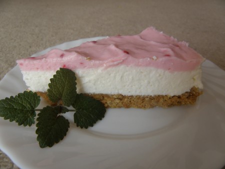 Sütés nélküli túrótorta (elkészítési idő kb. 20 perc)